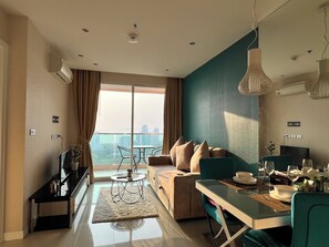 Deluxe Condo, Sea View