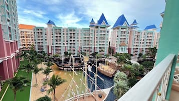Deluxe Condo, 1 Queen Bed with Sofa bed, Non Smoking | Terrace/patio