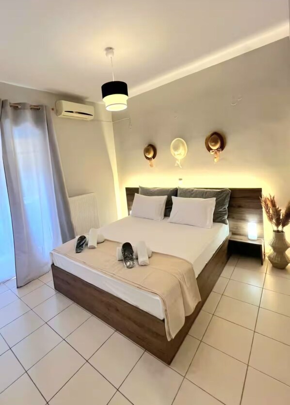 1 chambre, fer et planche à repasser, Wi-Fi gratuit, draps fournis