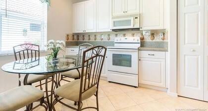 Charming villa in wonderful Jensen Beach Florida with a private swimming pool.