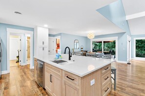 Fridge, microwave, oven, stovetop - 7 Troon ~ Pet-Friendly ~ Walk to the Beach (Hilton Head Island)