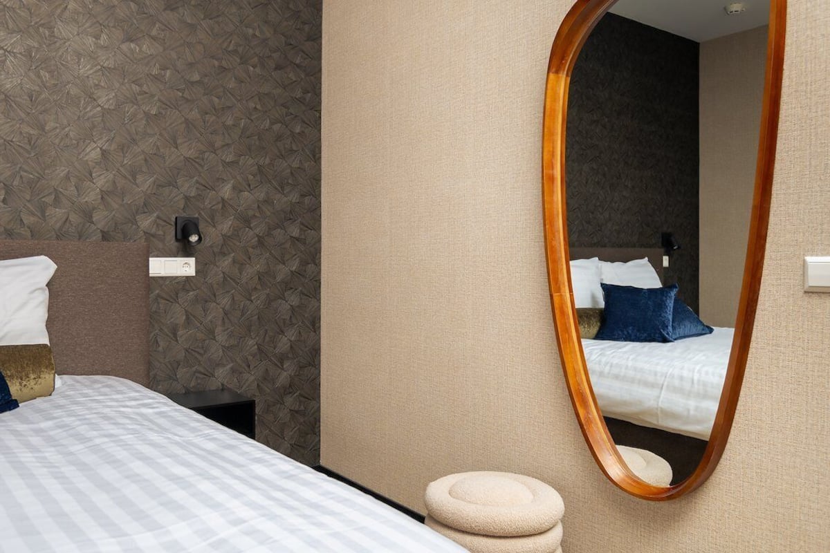 In-room safe, desk, laptop workspace, blackout curtains