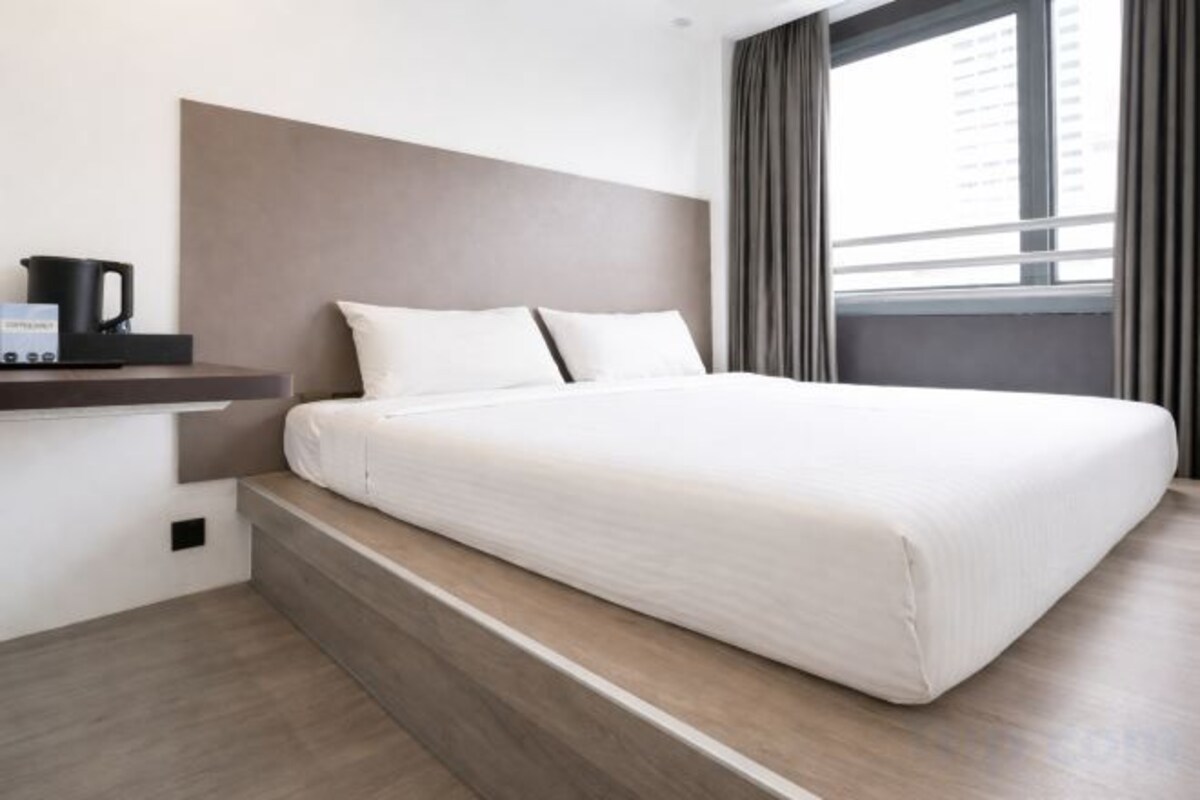 Deluxe Double Room, Window