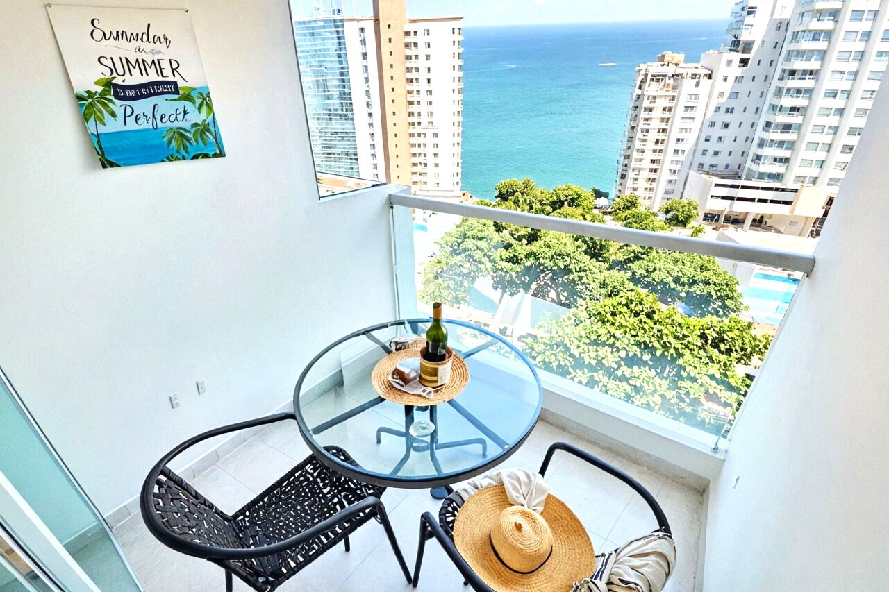 Apartment | Outdoor dining