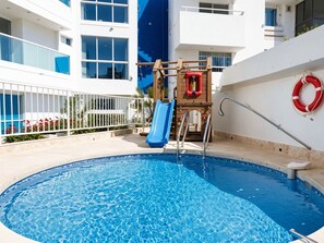 Outdoor pool - Apartamentos Neos - Cerca al Mar by SOHO (Santa Marta)