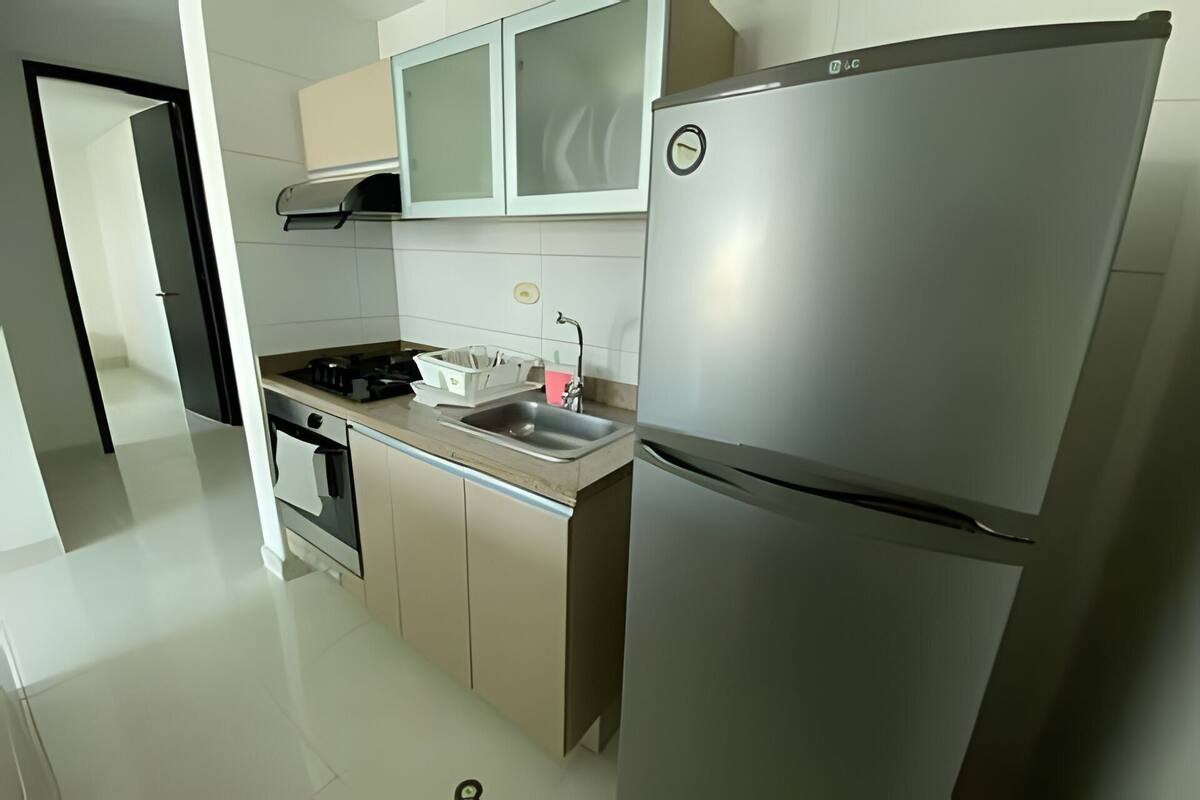 Basic Apartment | Private kitchen | Full-size fridge, microwave, cookware/dishes/utensils