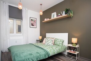 1 多间卧室、熨斗/熨衣板、WiFi、床单