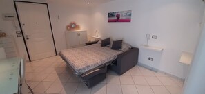 1 bedroom, iron/ironing board, Internet, bed sheets - Appartamento Baladi a Sanremo Il tuo Rifugio in Centro. Citra 8055-2837 (Sanremo)