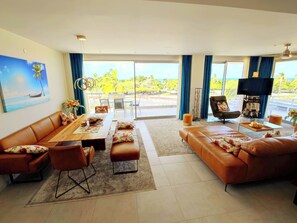 4 bedrooms, in-room safe, iron/ironing board, travel cot