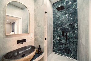 Haartrockner, Handtücher