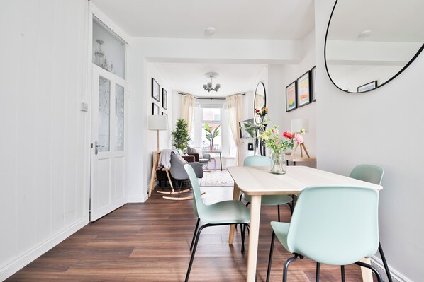 House, Patio | Living area | Flat-screen TV - Stunning 2 Bedroom Cardiff Bay House (Cardiff)