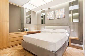 In-room safe, iron/ironing board, free WiFi, bed sheets
