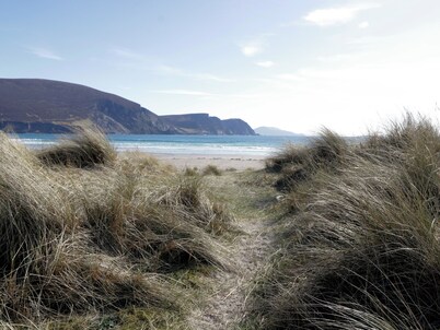 NO.3 BEACH COTTAGES, pet friendly in Keel, County Mayo