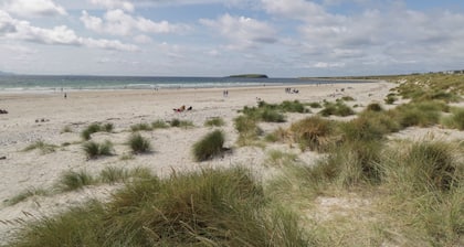 NO.3 BEACH COTTAGES, pet friendly in Keel, County Mayo