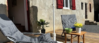 Detached house with garden and terrace, ideally located between Moulins and Vichy