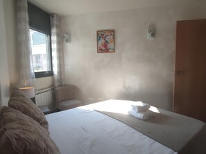 3 chambres, draps fournis