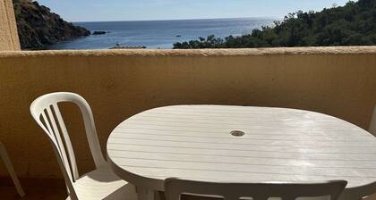 Appartement fonctionnel avec parking, accĂšs plage, 4 couchages