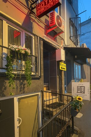 施設の入り口
