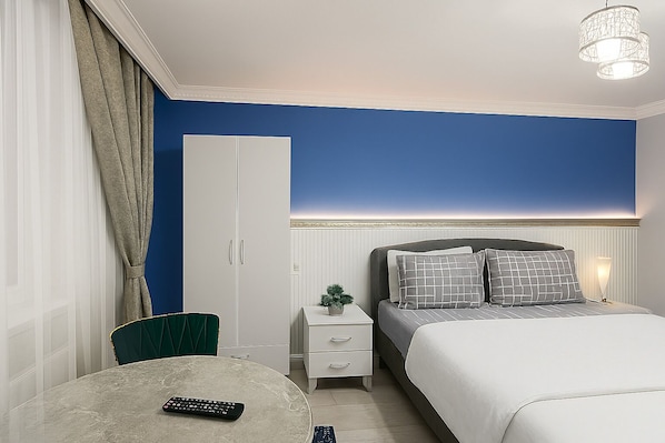 Junior-Suite | 1 Schlafzimmer, hochwertige Bettwaren, Schreibtisch