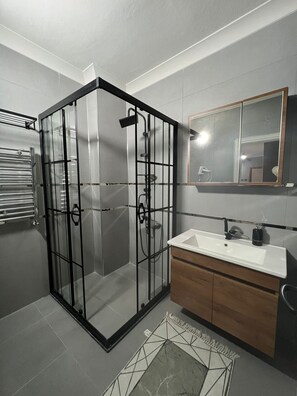 吹風機、拖鞋、毛巾、肥皂