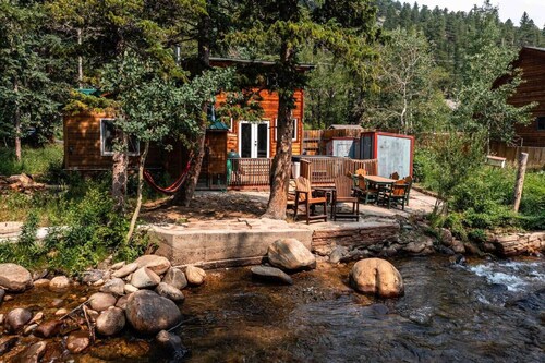 Riverside`s Hideout Cabin