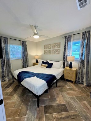 4 Schlafzimmer, Bügeleisen/Bügelbrett, Reisekinderbett, WLAN