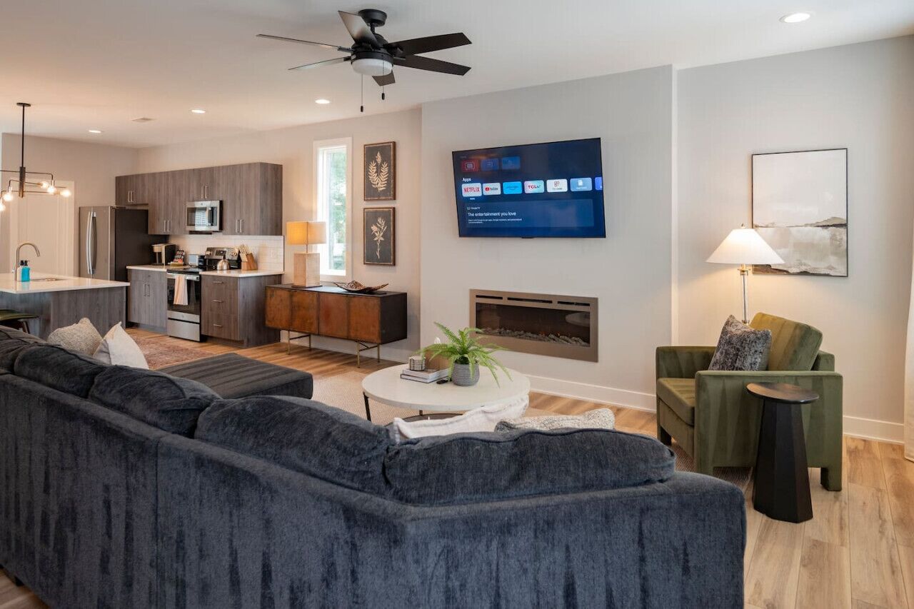 Télévision, cheminée