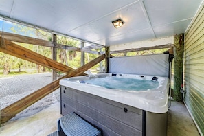 Bain à remous extérieur