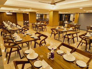 Restaurant - Playsales by Playotel (Bhopal)