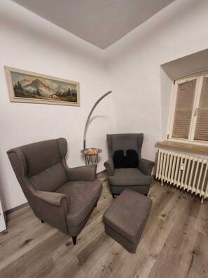 Unclassified image, 4 of 18, button - "charmante 2 Zimmer Wohnung in Ansbach" (Ansbach)