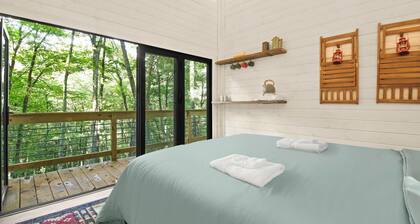 Blue Ridge Parkway / Off-Grid Campground / Two Cabins