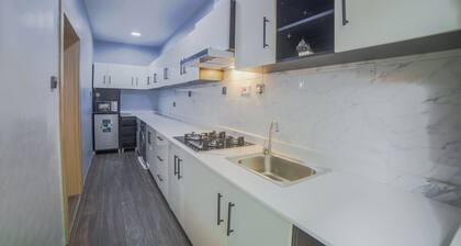 Cozy 2-bedroom apartment in Ikeja with AC, WiFi
