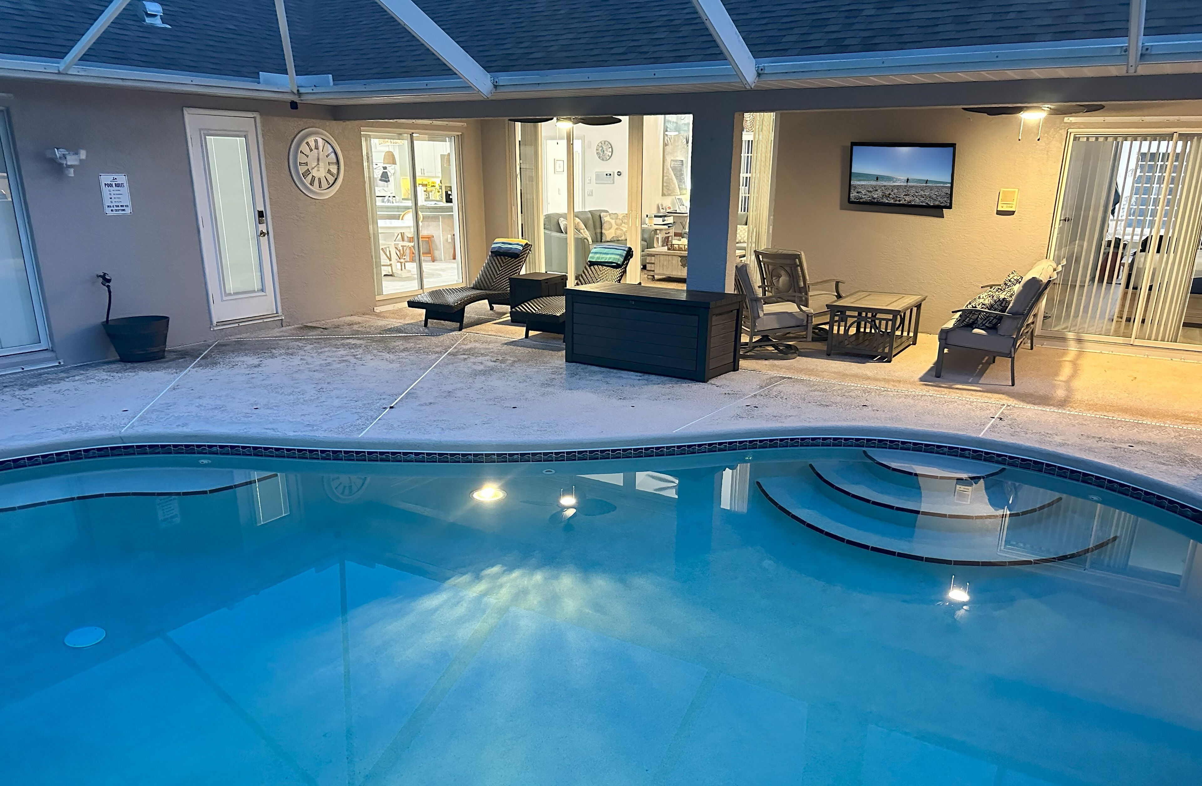 Outdoor pool, a heated pool