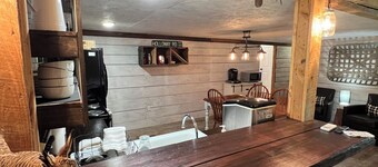 The Barn at Canoochee Farms (23 miles from Statesboro and GSU)