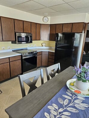 Private kitchen - Blue Sky Country Living (Malone)