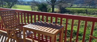 Two pers Studio Constance view of the Pyrenees, 7km from St-Jean-Pied-de-Port.