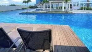Pool - Mactan cozy 1 bedroom with 3 beds (Lapu-Lapu)