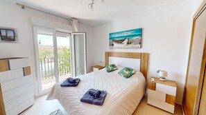 2 soverom, wi-fi (inkludert) og sengetøy