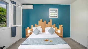 1 chambre, coffres-forts dans les chambres, fer et planche à repasser