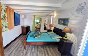 4 bedrooms, in-room safe, iron/ironing board, free WiFi