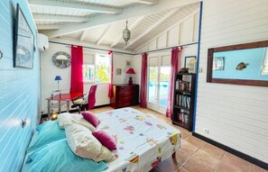 4 slaapkamers, een kluis op de kamer, een strijkplank/strijkijzer