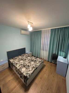 1 Schlafzimmer, Schreibtisch, Bügeleisen/Bügelbrett, kostenloses WLAN