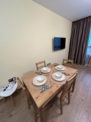 Dining - New & Stylish Apartment Axel with Mountain Views (Smolyan)