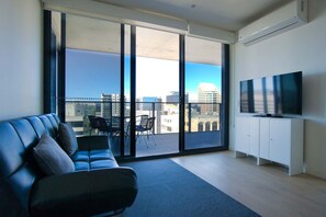 TV, offices - Rundle Retreat - 2BR Apartment with stunning views (Adelaide)