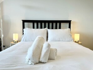 Iron/ironing board, WiFi, bed sheets - Morphett St Studio Retreat with Pool & Gym Access (Adelaide)