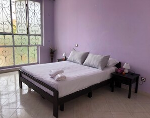 1 camera, Wi-Fi, lenzuola