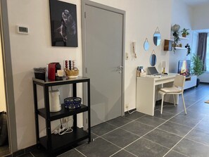 Interior - Vue Meuse, en Face de la Citadelle (Dinant)