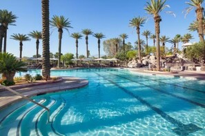 Piscine extérieure, piscine chauffée