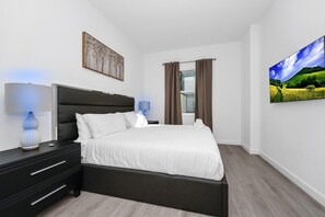 4 chambres, fer et planche à repasser, Wi-Fi gratuit, draps fournis