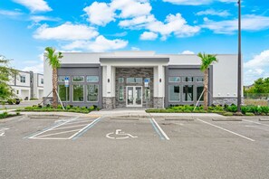 Exterior - Dream Orlando Oasis: near Disney, Universal & More (Davenport)